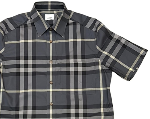 버버리 블루 체크 반소매 버튼업 셔츠. 80842931 Sizing 버버리 블루 체크 반소매 버튼업 셔츠. 80842931