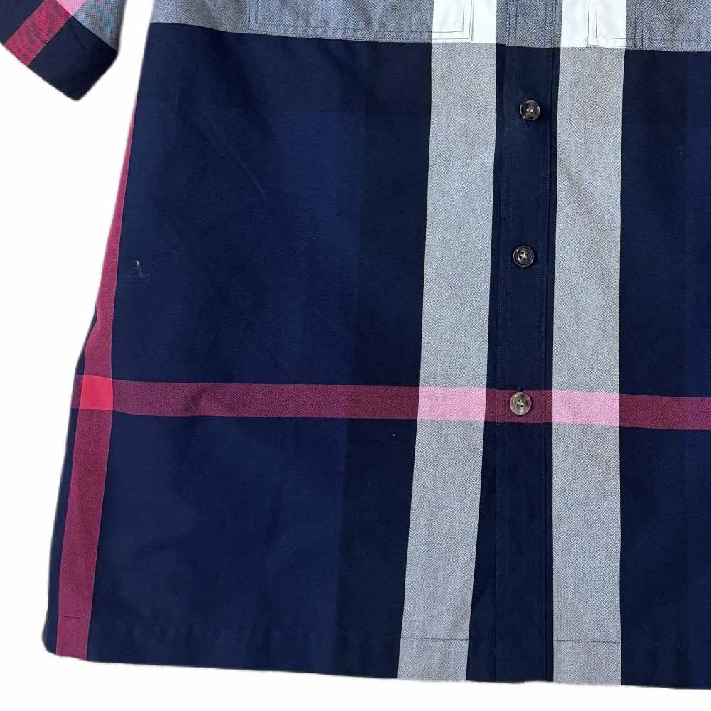 Sizing 버버리 블루 컬러블록 체크 반팔 셔츠. 80735051