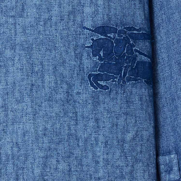 Burberry  Blue Loose Fit Denim Shirt with Equestrian Knight Design. 80816901 圖 7