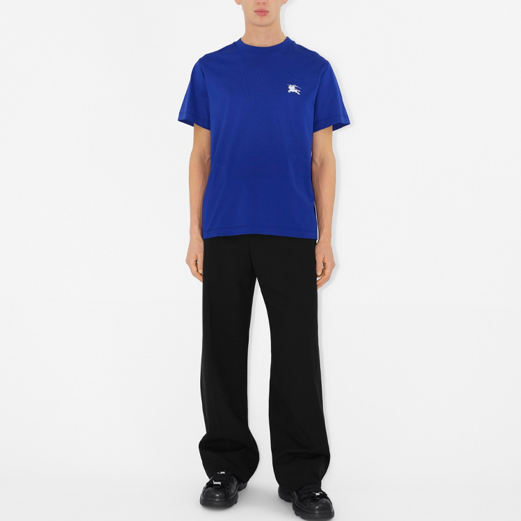 Shop 버버리 블루 슬림핏 로고 크루넥 긴팔 티셔츠 80882961