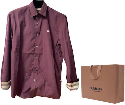 버버리 와인 싱글 브레스트 자수 나이트 롱슬리브 셔츠 80362901 Lookbook 버버리 와인 싱글 브레스트 자수 나이트 롱슬리브 셔츠 80362901