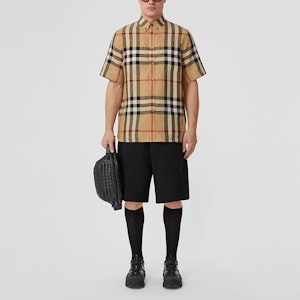 버버리 체크 패턴 린넨 반팔 셔츠 아카이브 베이지. 80510731 Lookbook 버버리 체크 패턴 린넨 반팔 셔츠 아카이브 베이지. 80510731