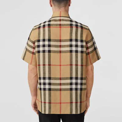 Burberry Kemeja Corak Kotak Linen Lengan Pendek Longgar - Archive Beige. 80510731 Shop Burberry Kemeja Corak Kotak Linen Lengan Pendek Longgar - Archive Beige. 80510731