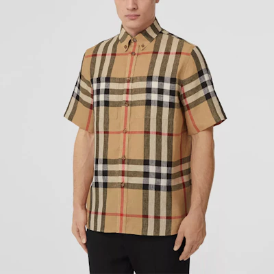 Burberry Kemeja Corak Kotak Linen Lengan Pendek Longgar - Archive Beige. 80510731 Purchase Burberry Kemeja Corak Kotak Linen Lengan Pendek Longgar - Archive Beige. 80510731