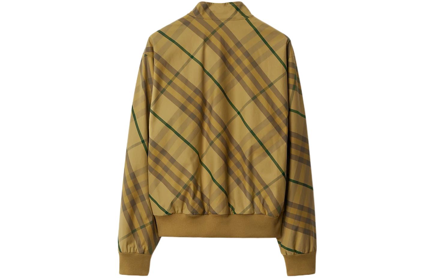Lookbook Chaqueta Burberry Cuadros Cremallera Cuello Alto SS24 Cedro Talla Oversized 80814181
