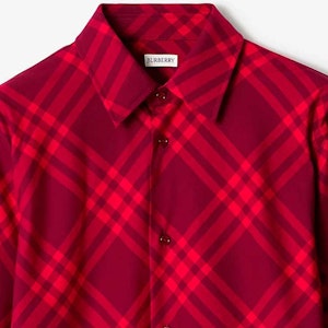 Camisa Burberry a Cuadros de Manga Larga y Corte Recto Rojo Frambuesa. 80791641 Details for Camisa Burberry a Cuadros de Manga Larga y Corte Recto Rojo Frambuesa. 80791641