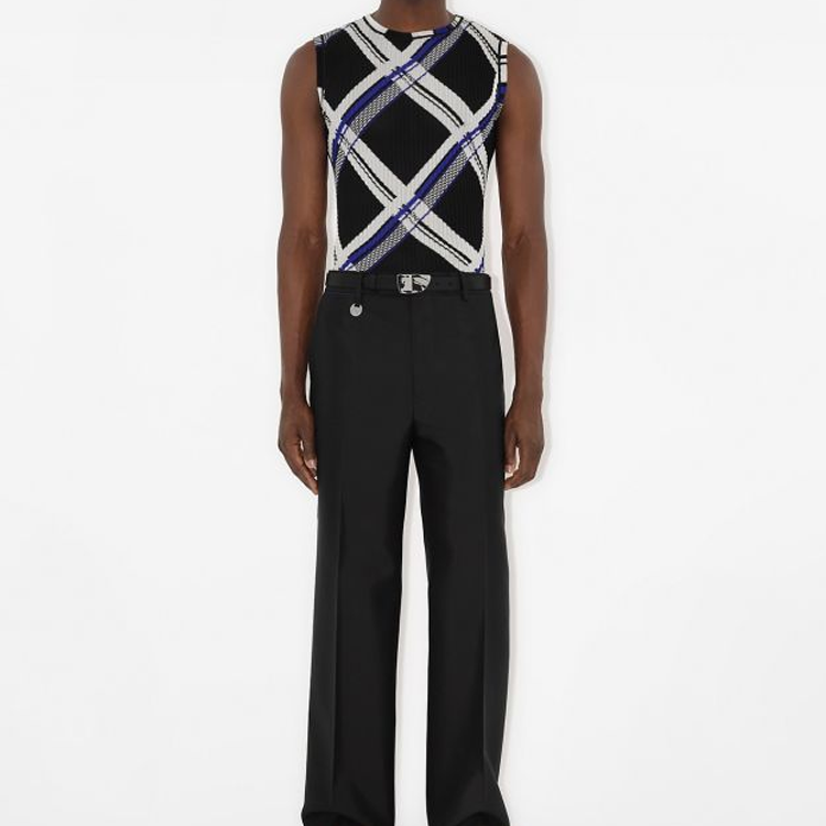 Shop Cinturón Burberry Clásico de Piel de Ternera, 2.5CM de Ancho. 80888551