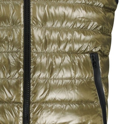 Burberry Color-Block Sleeveless Puffer Jacket Olive Green. 80469831 Sizing Burberry Color-Block Sleeveless Puffer Jacket Olive Green. 80469831