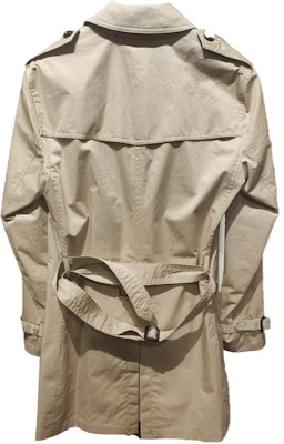 Burberry 雙排釦米色風衣外套. 80526281 Lookbook Burberry 雙排釦米色風衣外套. 80526281