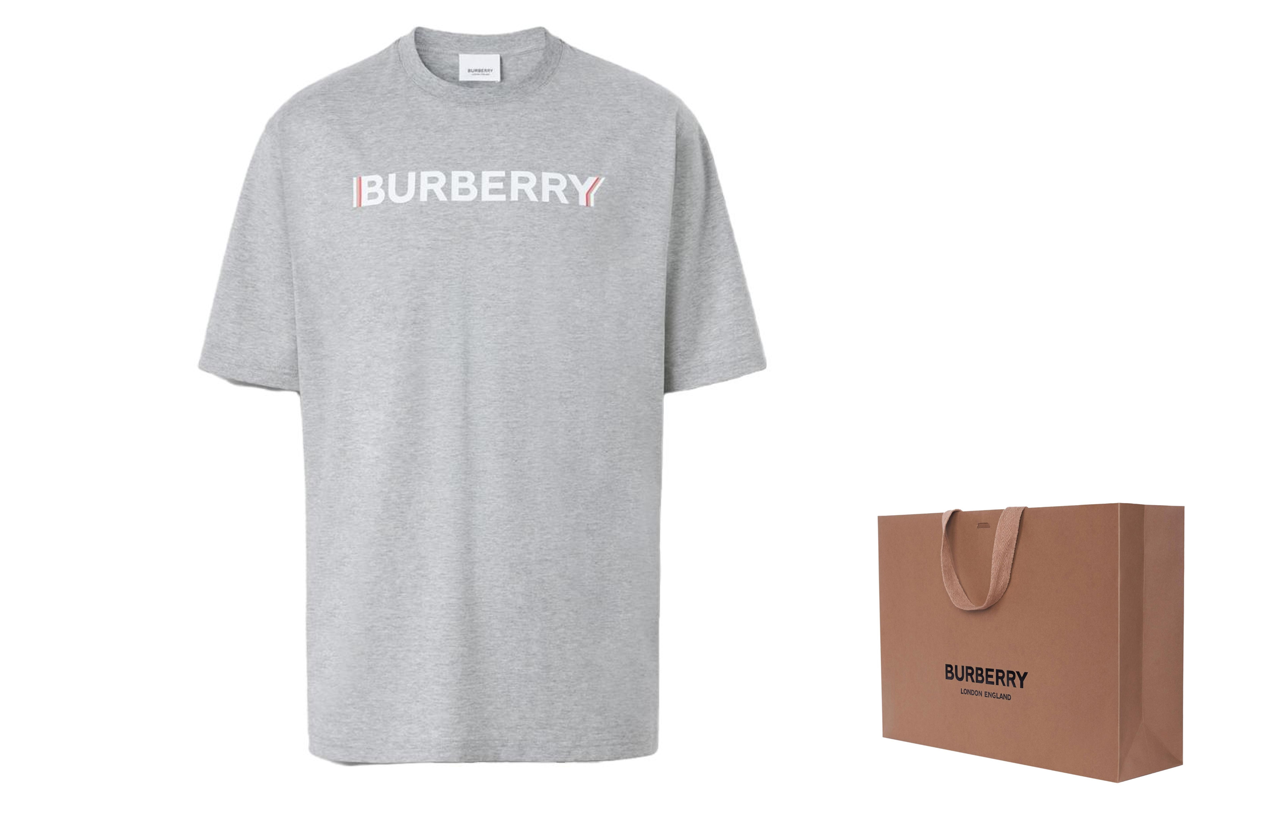 Lookbook Burberry Kelabu Baju-T Oversized Cetakan Huruf Kapas 80530121