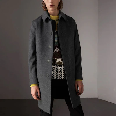 Burberry Gray Wool Blend Mid-Length Coat with Detachable Vest. 40653951 Lookbook Burberry Gray Wool Blend Mid-Length Coat with Detachable Vest. 40653951