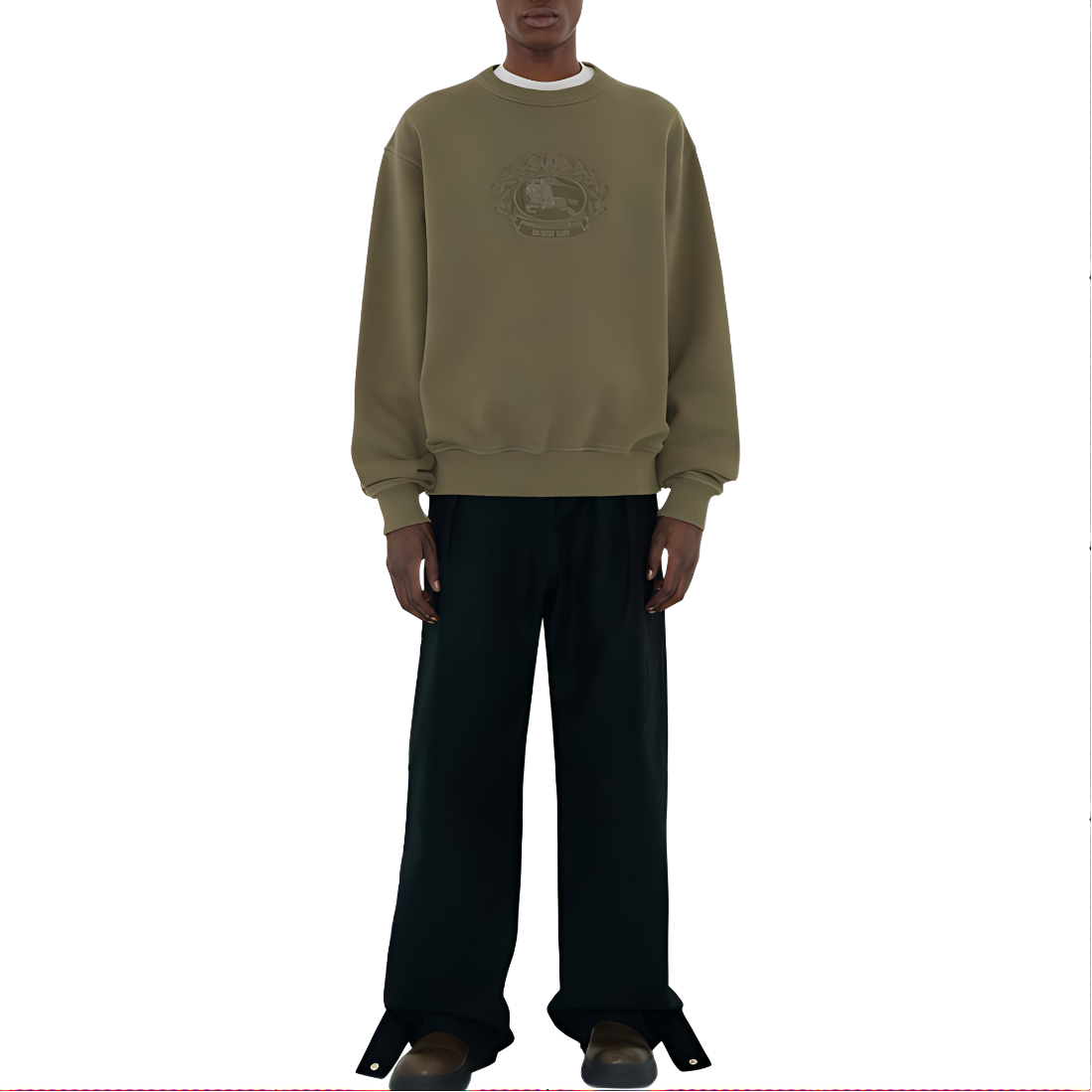 Shop 버버리 그린 나이트 자수 크루넥 오버사이즈 스웨트셔츠. 80936031