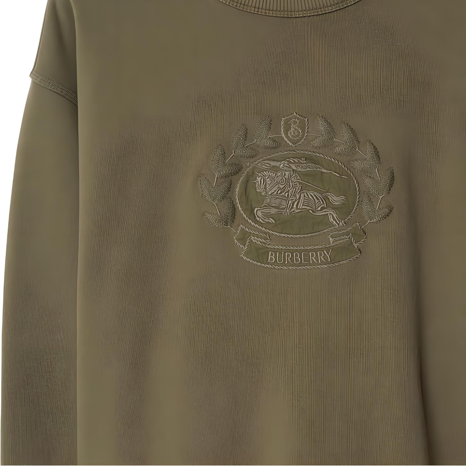 Sizing 버버리 그린 나이트 자수 크루넥 오버사이즈 스웨트셔츠. 80936031