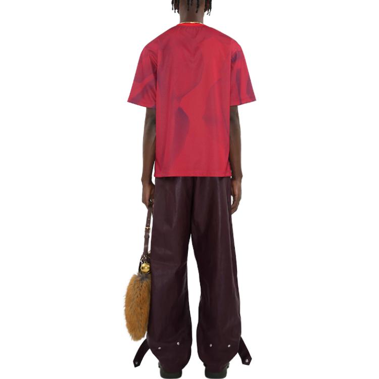 Shop Burberry  Logo Rose Print Crewneck T-Shirt Postbox Red. 80776551