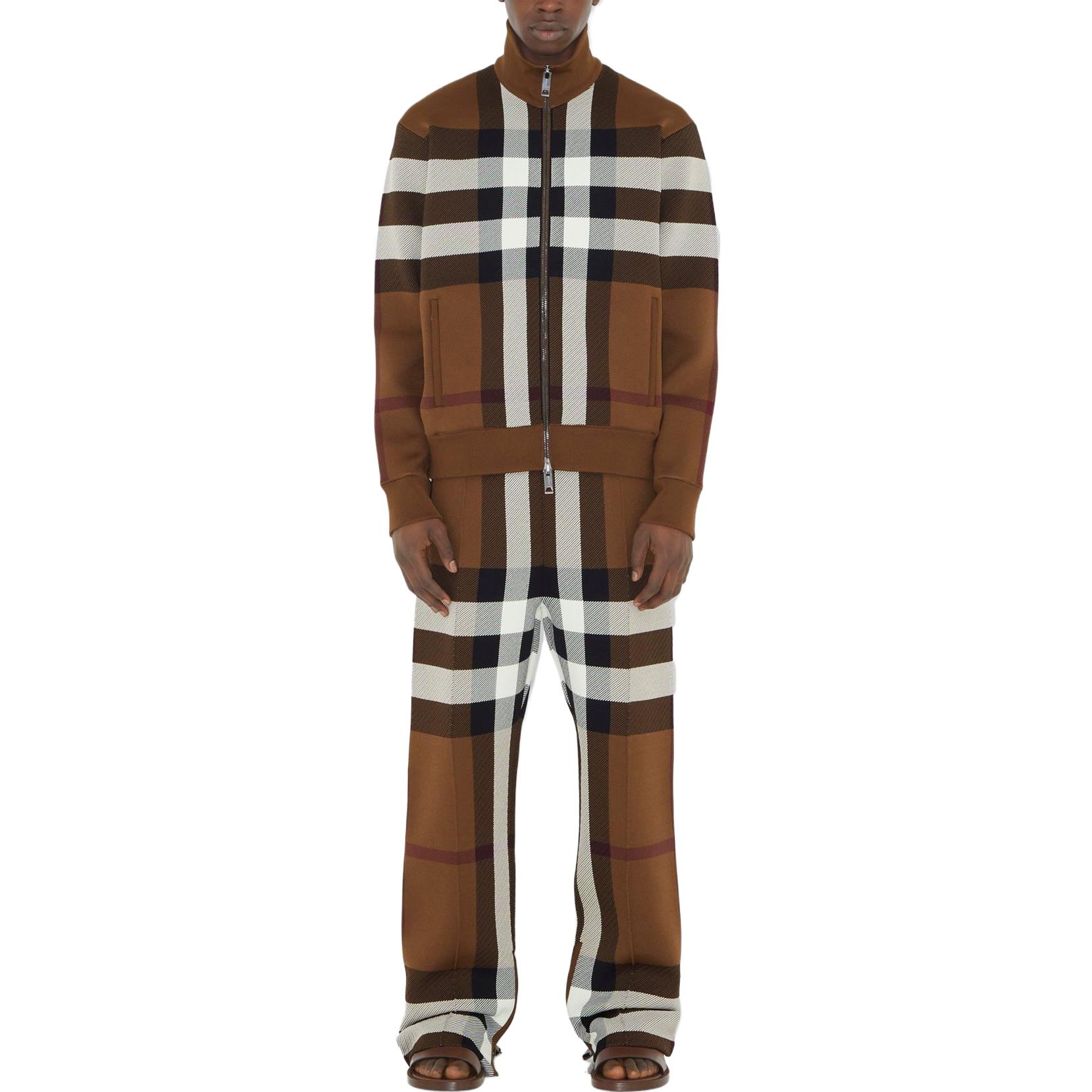 Lookbook Burberry Celana Lurus Mid-Rise Motif Kotak Warna Dark Birch Brown. 80702991