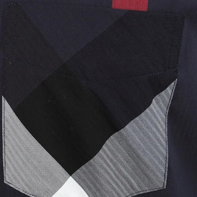 버버리 네이비 블루 체크 반팔 버튼업 셔츠. 40458421 Sizing 버버리 네이비 블루 체크 반팔 버튼업 셔츠. 40458421