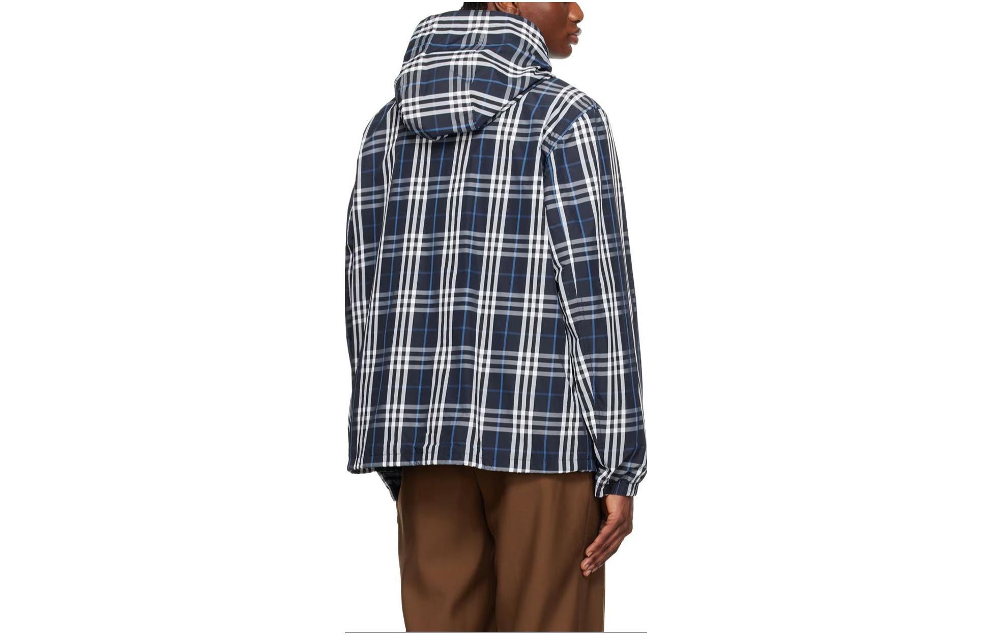 Lookbook Burberry Jaket Lengan Panjang Tudung Corak Kotak Biru Navy. 80742861