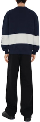 버버리 네이비 블루 로고 자수 크루넥 스웨트셔츠. 80926831 Purchase 버버리 네이비 블루 로고 자수 크루넥 스웨트셔츠. 80926831