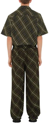 Burberry Olive Celana Panjang High-Waisted Kotak Longgar Lurus. 80906101 Lookbook Burberry Olive Celana Panjang High-Waisted Kotak Longgar Lurus. 80906101