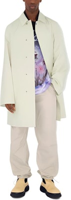 Burberry Celana Kasual Fit Santai Mid-Rise Warna Wheat. 80806521 Shop Burberry Celana Kasual Fit Santai Mid-Rise Warna Wheat. 80806521