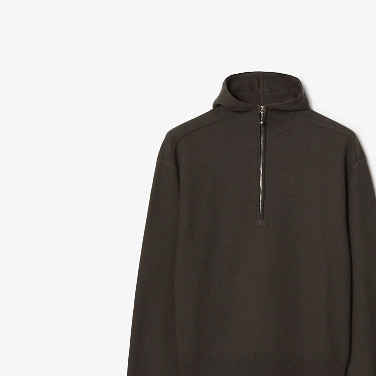 Shop Burberry Suéter Pullover con Capucha Media Cremallera Color Sólido. 80758881
