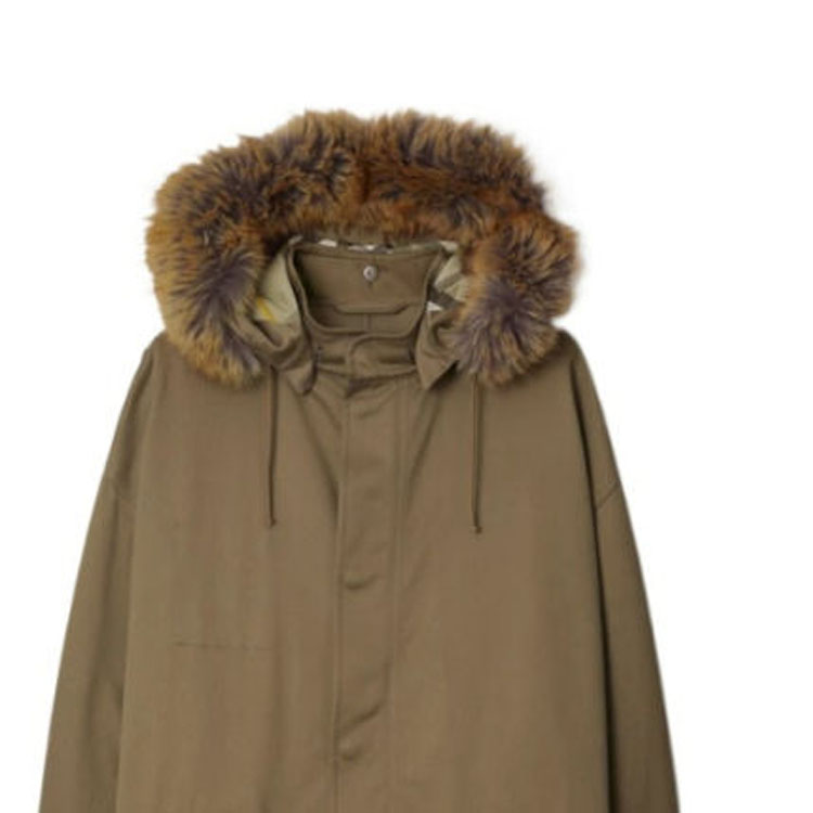 Purchase Abrigo Casual Burberry con Capucha y Manga Larga en Color Sólido Beige. 80791991