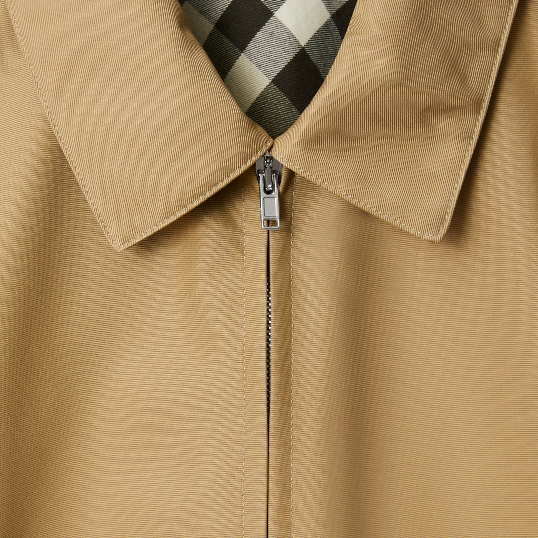 Sizing Chaqueta Beige de Lino con Cremallera Burberry. 80813381