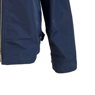 博柏利纯色刺绣标志蓝色拉链夹克 40165401 1