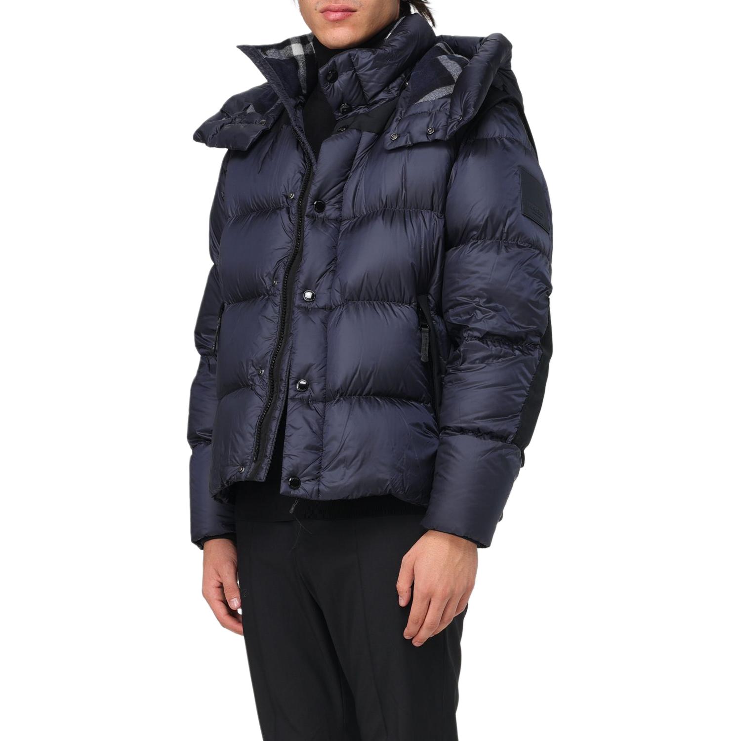 Shop バーバリー ソリッドカラー ジップフーディジャケット - ブルー 80963811