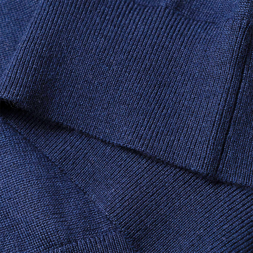 Sizing Burberry  Solid Crewneck Striped Knit Sweater Navy Blue 80926231