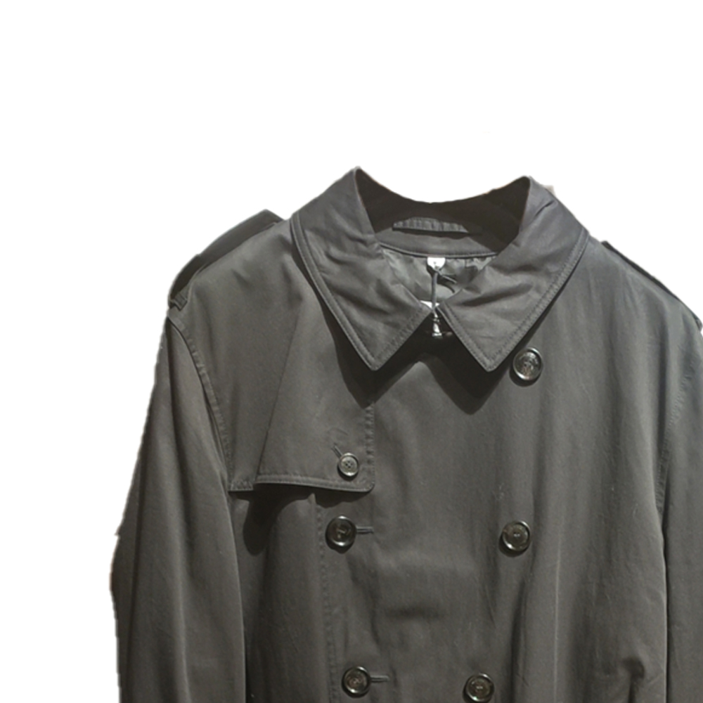 Shop Burberry Mantel Trench Hitam Double-Breasted Solid. 80621671