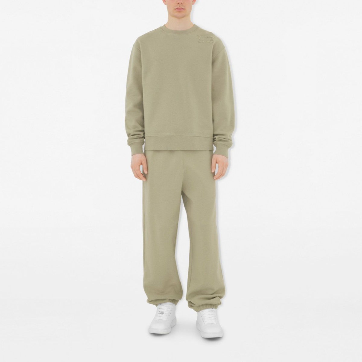 Shop Burberry Seluar Knit Pinggang Elastik dengan Patch Knight - Hijau Lumut 80946311