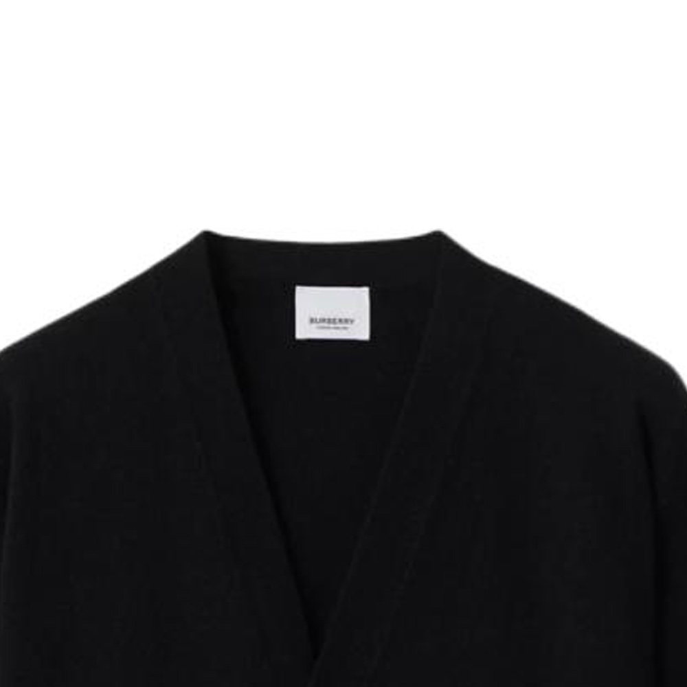 Lookbook Burberry Cárdigan de Punto Negro con Cuello en V y Botonadura Simple 80911831