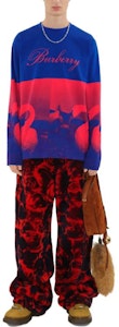 バーバリー スワンプリント ロゴ刺繍 クルーネック 長袖スウェットシャツ 80773341 Lookbook バーバリー スワンプリント ロゴ刺繍 クルーネック 長袖スウェットシャツ 80773341