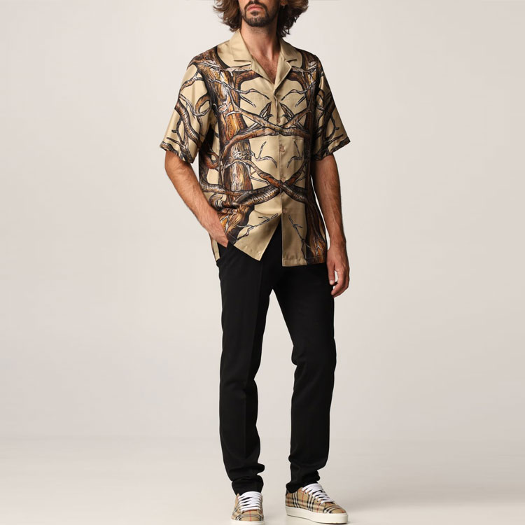 Burberry  Textured Pattern Cuban Collar Short Sleeve Shirt Beige 80420301 圖 3