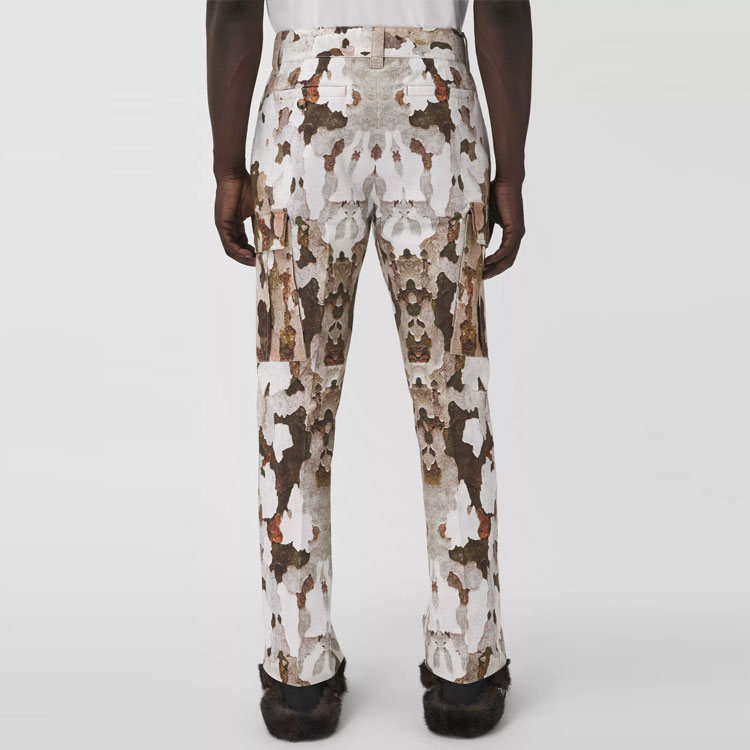 Details for Burberry Seluar Kargo Corak Abstrak Lelaki Camo. 80427651