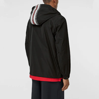 Burberry Jaket Hoodie Zip-Aging Hitam Dengan Cetakan. 8027683 Purchase Burberry Jaket Hoodie Zip-Aging Hitam Dengan Cetakan. 8027683