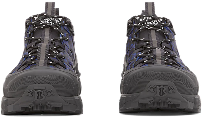 Burberry Arthur 'Monograma Negro' 80481661 Lookbook Burberry Arthur 'Monograma Negro' 80481661