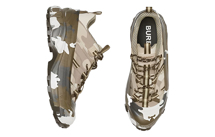 Purchase 博柏利亚瑟棕色迷彩印花尼龙 80530791