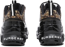 Burberry Arthur Cetak Monogram Hitam Coklat Bridle 80217781 Purchase Burberry Arthur Cetak Monogram Hitam Coklat Bridle 80217781