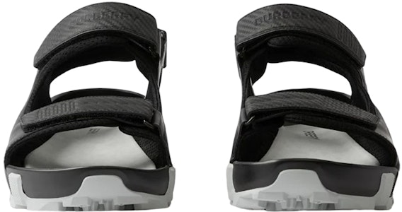 Burberry Arthur Sandal Kulit Hitam 80642571 Lookbook Burberry Arthur Sandal Kulit Hitam 80642571