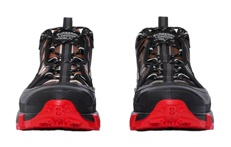 Lookbook Burberry Arthur Kotak Vintage Coklat Birch Hitam Merah 80608591