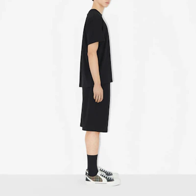 Burberry Black Casual Shorts with Logo and Equestrian Knight Design for Men. 80697681 Purchase Burberry Black Casual Shorts with Logo and Equestrian Knight Design for Men. 80697681