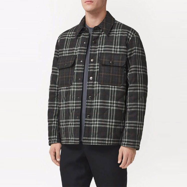 Burberry Black Check Reversible Jacket with Logo Print and Single-Breasted Design. 80438381 圖 6