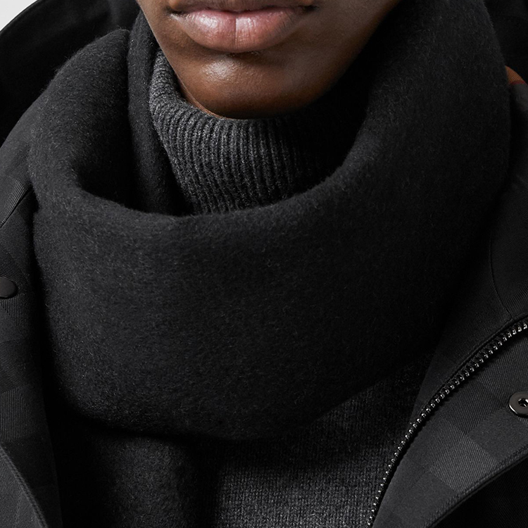 Burberry Black Double-Sided Plaid Cashmere Fringe Scarf Unisex 80359101 圖 8