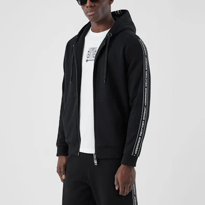 Burberry 黑色標誌飾邊寬鬆版連帽外套 80295271 Shop Burberry 黑色標誌飾邊寬鬆版連帽外套 80295271