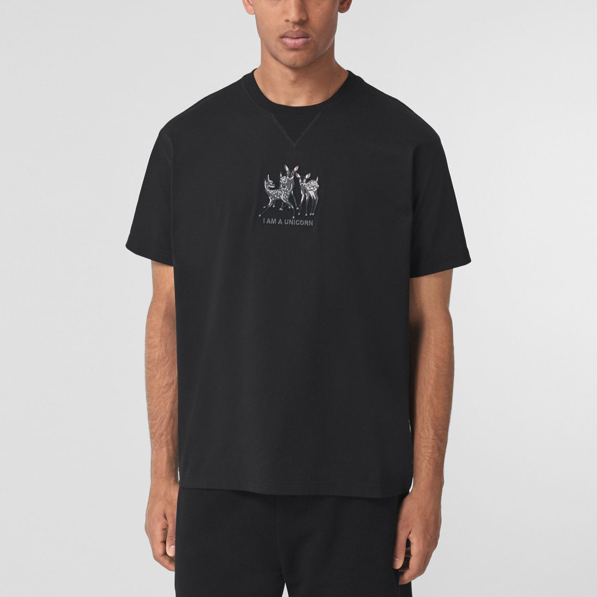 Burberry Black Loose-Fit T-Shirt with Embroidered Deer Design. 80426881 圖 5