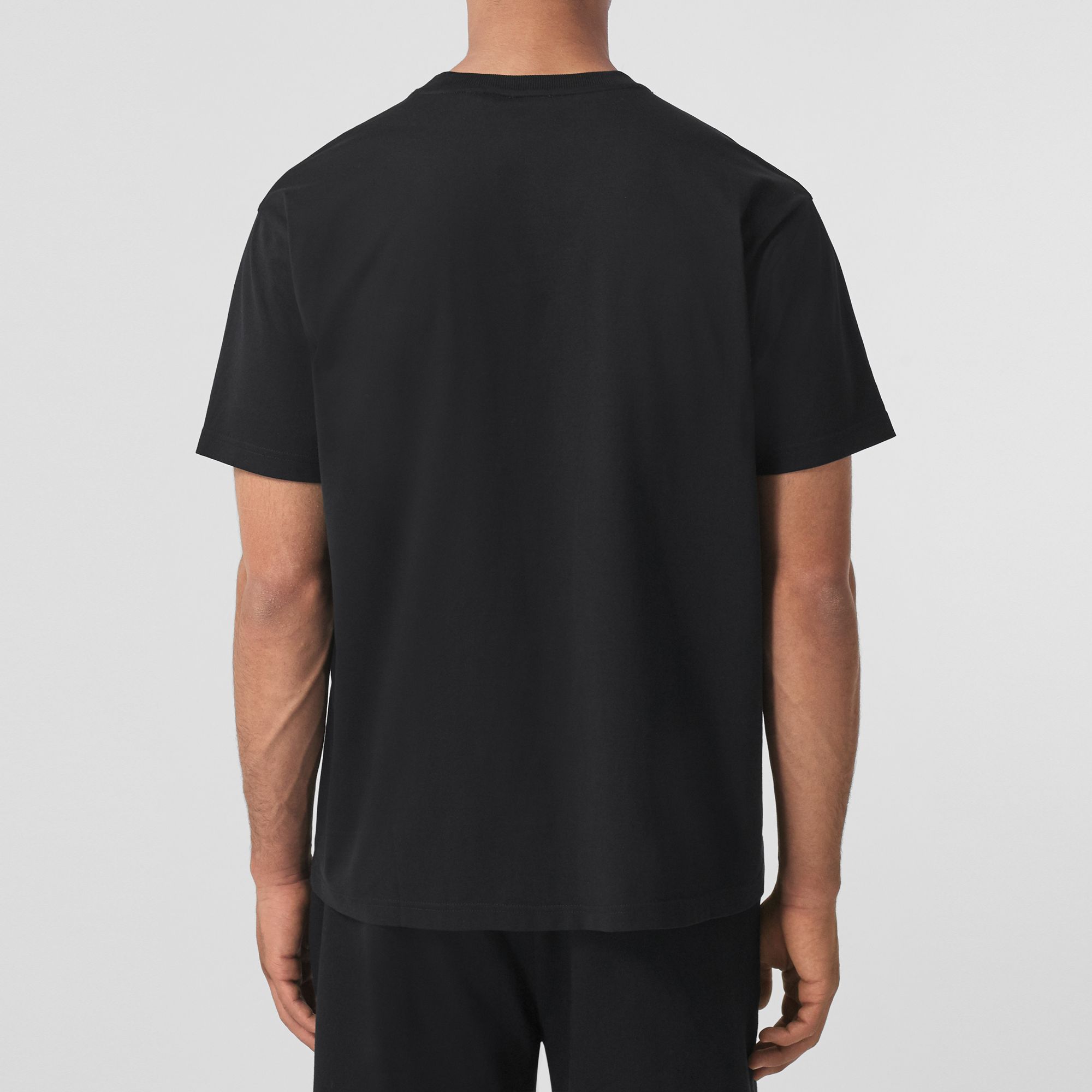 Burberry Black Loose-Fit T-Shirt with Embroidered Deer Design. 80426881 圖 6