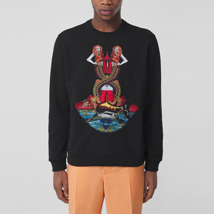 Shop 버버리 블랙 머메이드 프린트 코튼 스웨트셔츠 80406981