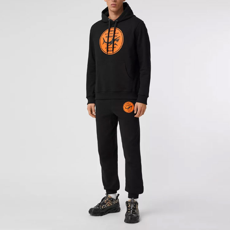 Lookbook Burberry 黑色中腰鯊魚貼花休閒褲 80407061